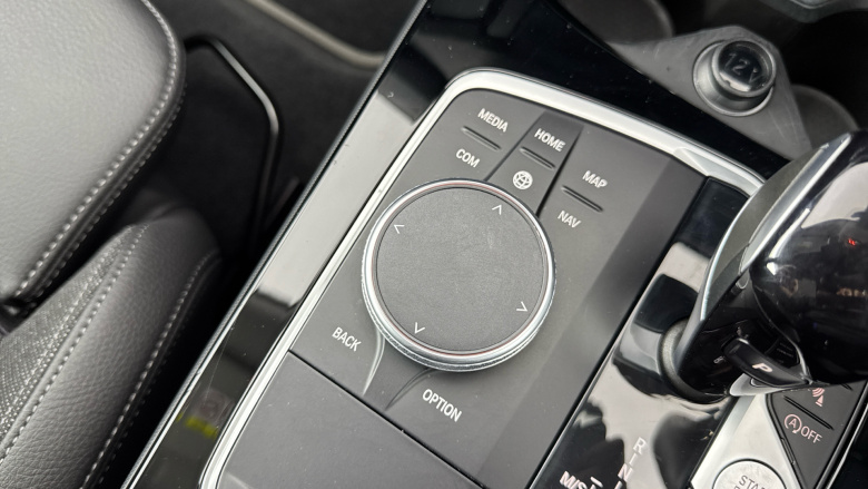 BMW 2 Series 218i Sport 4dr DCT Petrol Saloon